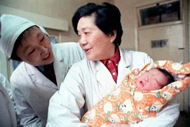 中国第一例试管婴儿在哪个医院