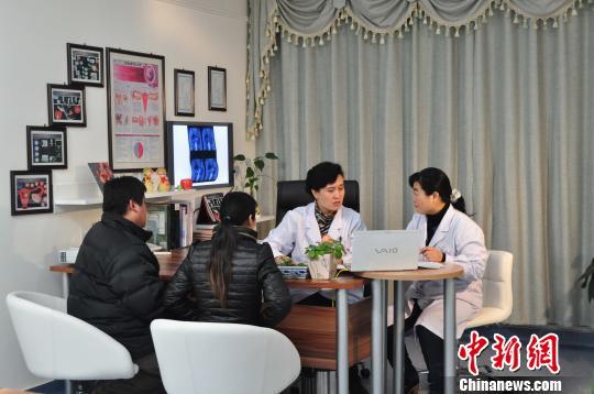 试管婴儿冷冻(试管婴儿胚胎冷冻几个合适)