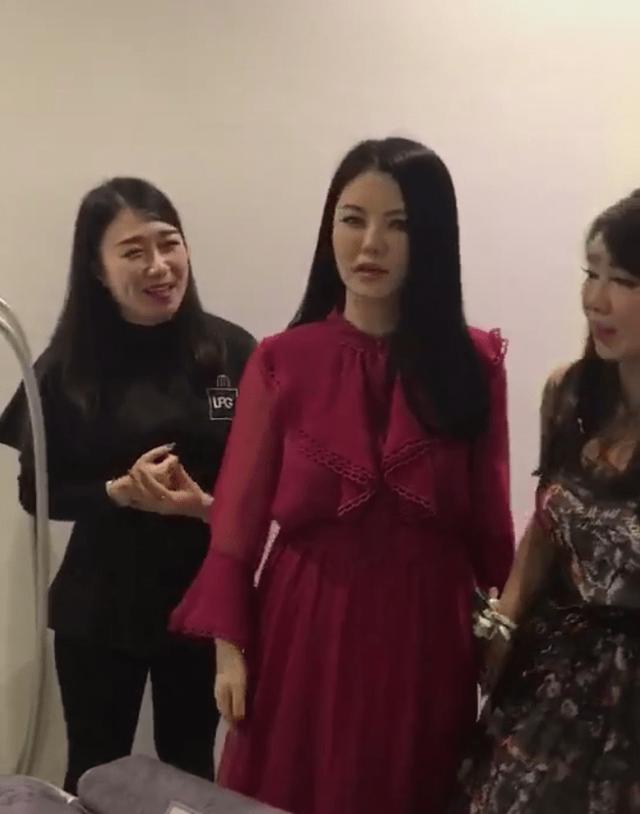 李湘为做试管婴儿爆瘦 李湘为做试管婴儿爆瘦