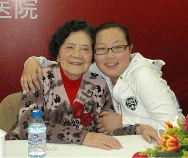 中国试管婴儿第一人 中国试管婴儿第一人