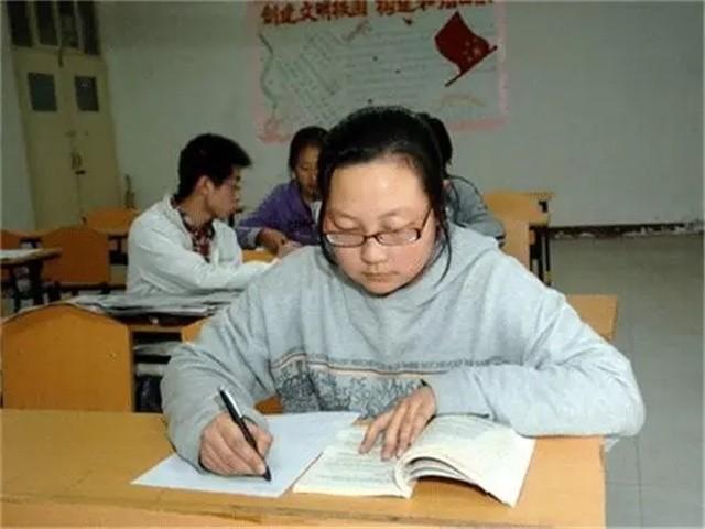 中国试管婴儿第一人 中国试管婴儿第一人