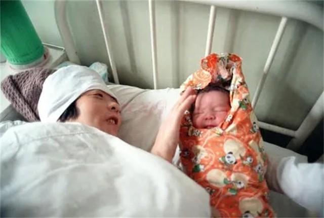 中国试管婴儿第一人 中国试管婴儿第一人