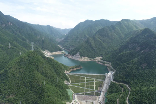 华东电网再添“充电宝” 华东地区最大抽水蓄能电站全面投产发电