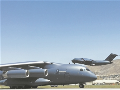 中国空军运-20运输机多次运送救援物资到阿富汗