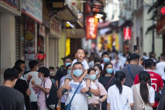 加速软硬联通 打造湾区标准――大湾区协同发展走向深入