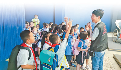 打造旅行课堂 带来别样体验（经济新方位・新职业新活力）