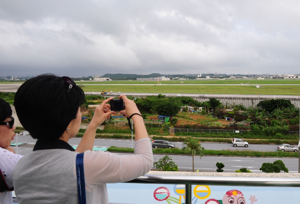 驻冲绳美军基地周边30处水体疑受污染