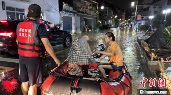 杭州多地出现短时大暴雨 抢险救援同步展开