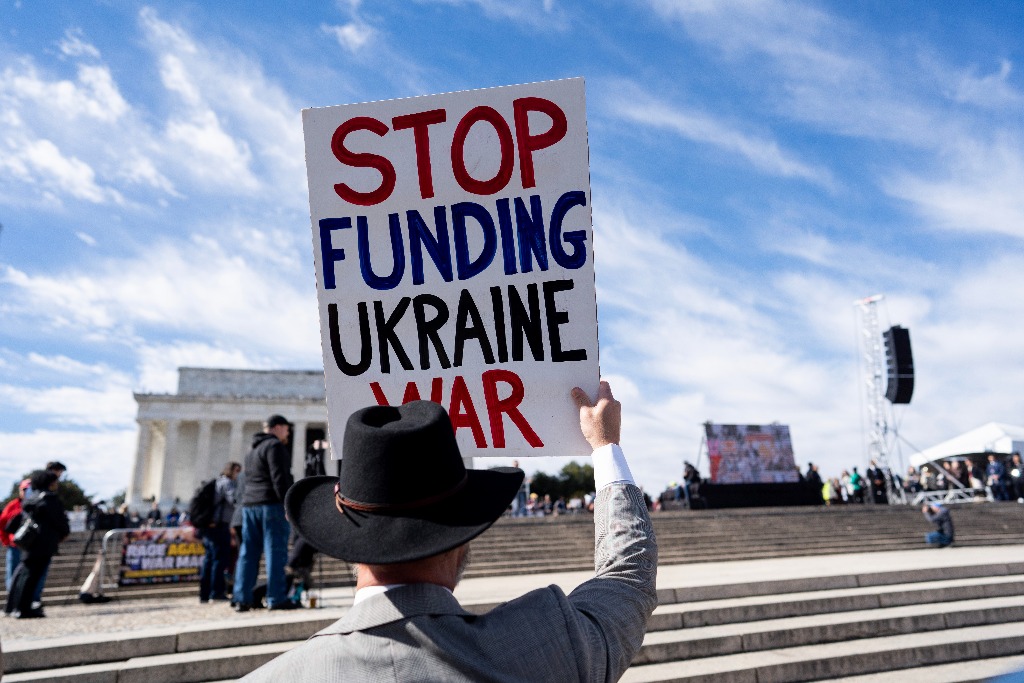 从现有库存中调取 美国再军援乌克兰2.5亿美元