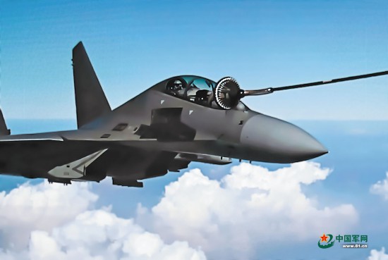 空军航空兵某部长航时飞行训练：云端砺剑啸长空