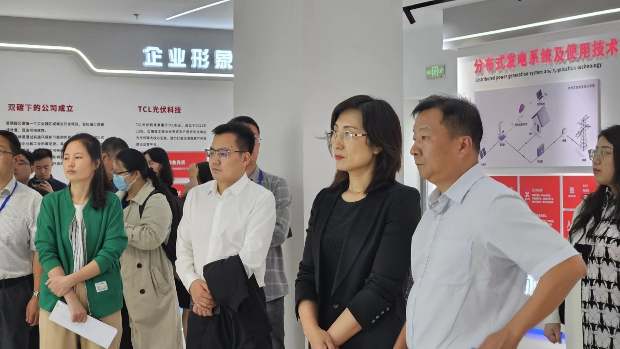 人民网“向‘实’聚力 加‘数’前行”主题调研行走进武汉园区
