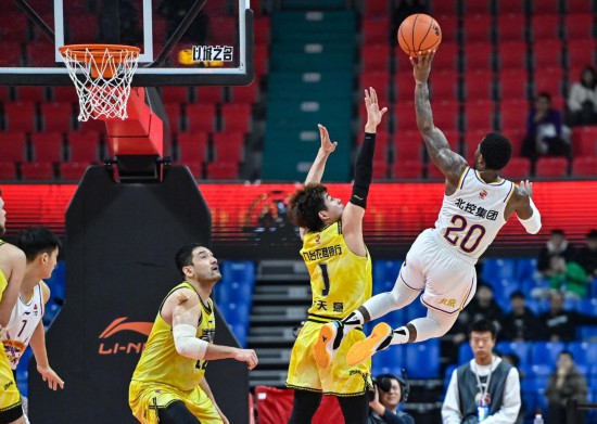CBA丨综合消息：浙江力克福建 广州险胜深圳