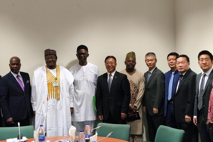 中国驻尼日利亚大使会见尼众议院电力委员会主席