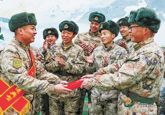 新疆军区某团建立在外官兵动态跟踪评价机制