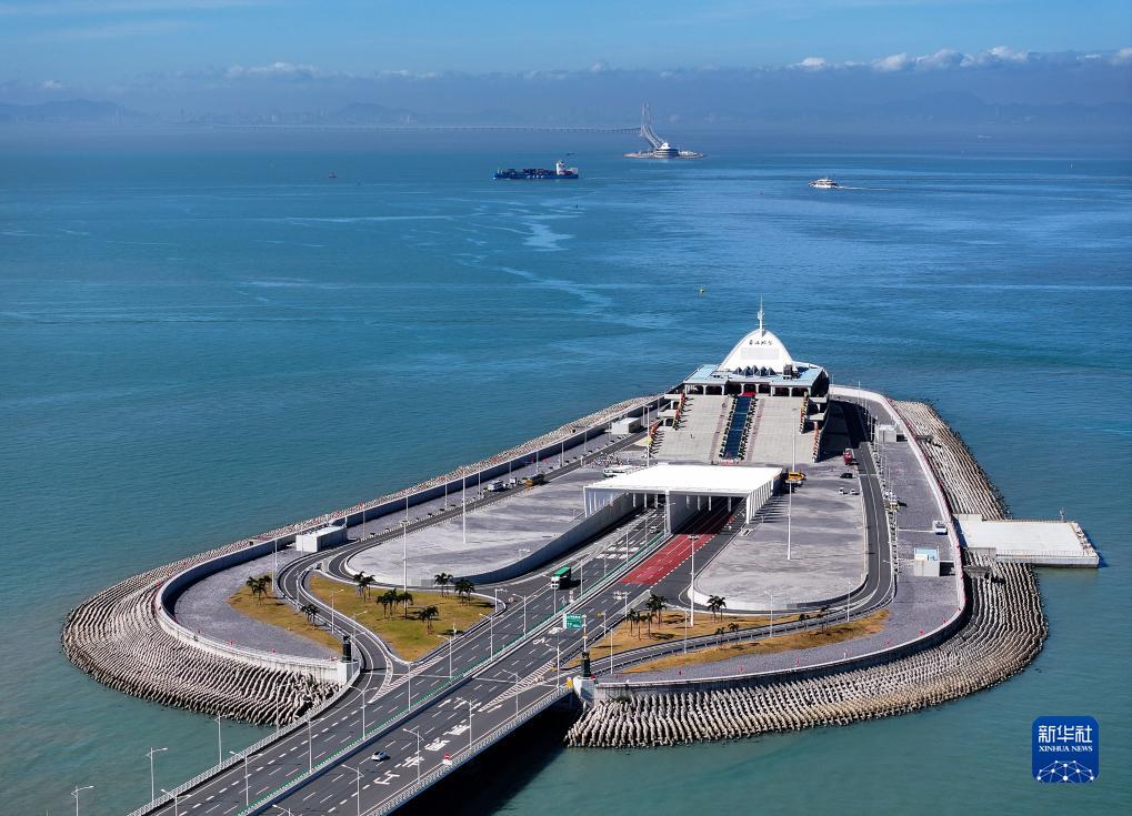 聚焦大湾区丨零距离打卡超级工程！港珠澳大桥旅游开通试运营