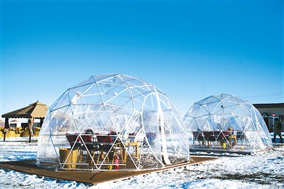 雪满天山路 文旅活力足