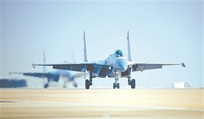 海军航空大学某基地组织实战化训练
