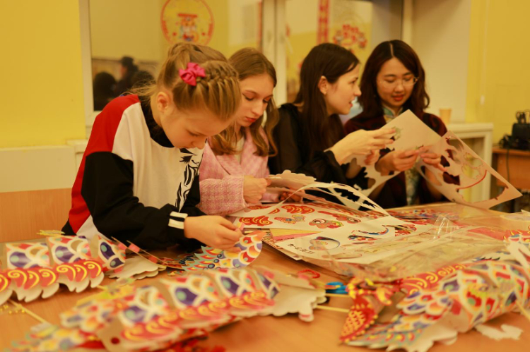 俄罗斯国立人文大学孔子学院举办庆新春主题活动 