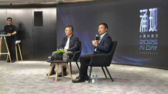 小鹏汽车CEO何小鹏:汽车现在全球是10万亿美金市场,一年生产9000万万台车,但机器人会是20万亿美金的市场