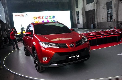 自动挡汽车停车正确步骤?