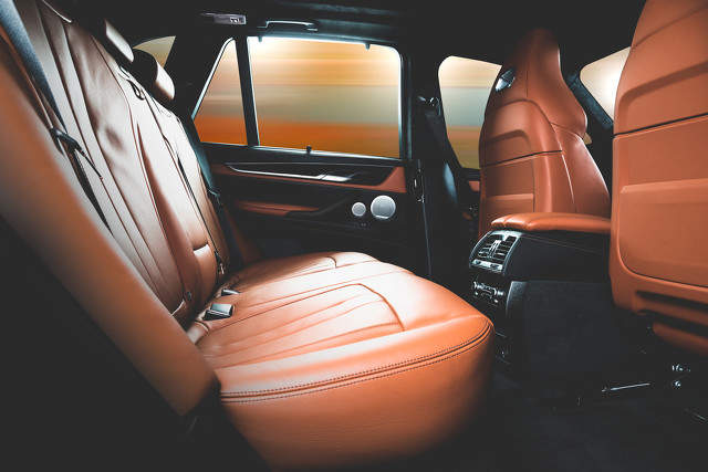 汽车座椅塌陷怎么修复?