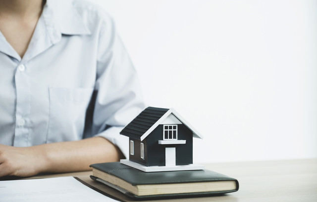 房产产权过户手续如何办理?