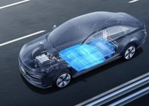 汽车保养需要定期更换哪些易损件？