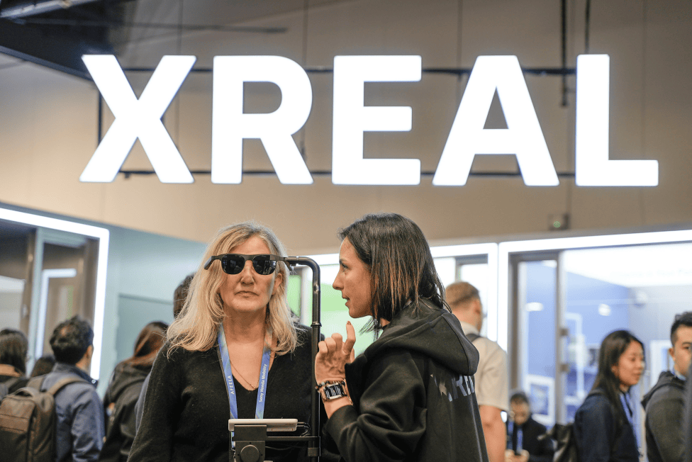 XREAL再获1亿美元融资,估值已破10亿美元!专访掌舵人徐驰:眼镜才是AI的最佳载体
